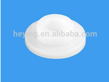 Plastic fastener reflecting plate support 