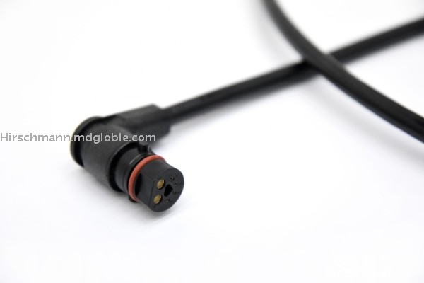 Power-data battery interface