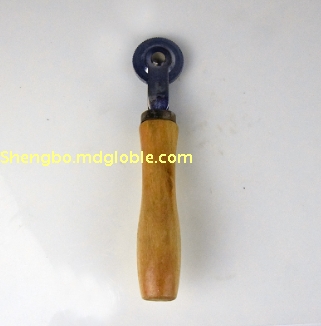Auto fitting tool Wooden handle roller